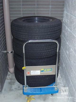 スタッドレスタイヤ