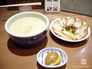 特選とろ肉ラーメン