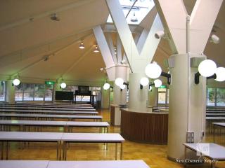 かなり広い食堂