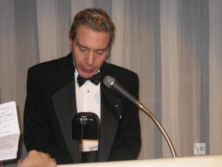 司会のデーブ・スペクター