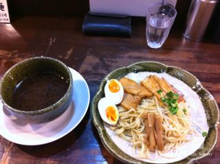 如水のつけ麺（全部のせ）