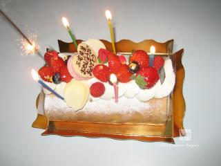 誕生日ケーキ