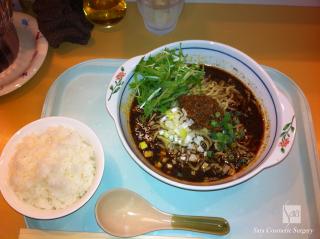 ダンダン亭黒ごま担々麺