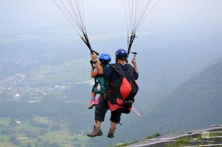 パラグライダー