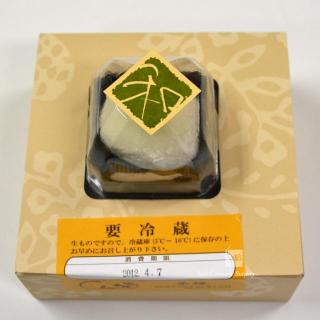 日本茶喫茶「茶縁」の葵大福